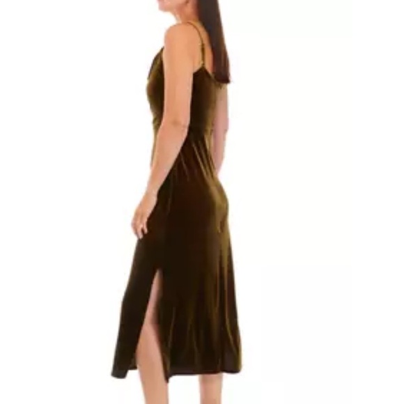 Taylor Sleeveless Cami Cowl Neck Solid Velvet Midi Length Dress Size 6 - Picture 8 of 13